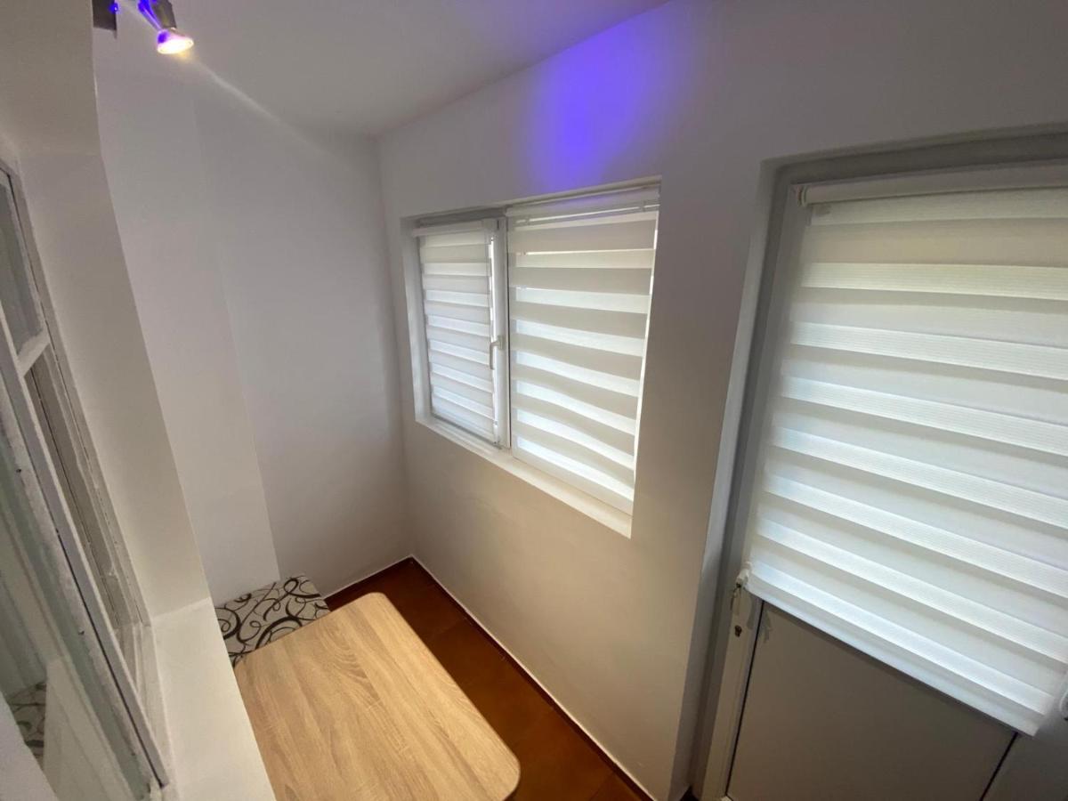 Andi 1-Apartament 2 Camere Băile Herculane エクステリア 写真